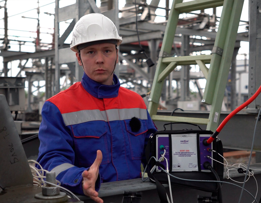 Arcing contact diagnostics of the LTB145D1/B circuit breaker with the DCRT-200 and the PKV/M7